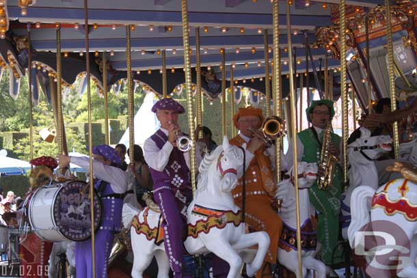 The Pearly Band was on the Carrousel