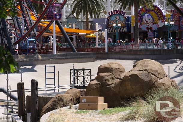 A closer view of the rock work near Jumpin Jellyfish