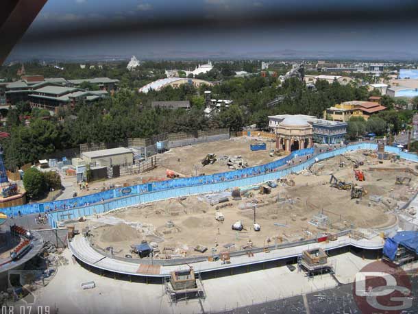 A wider view of the Viewing Area and Little Mermaid site