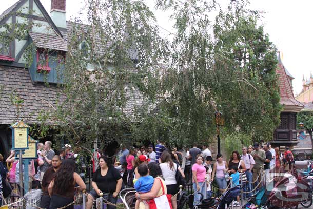 As well as quite a few guests already.  Peter Pan was over half an hour.