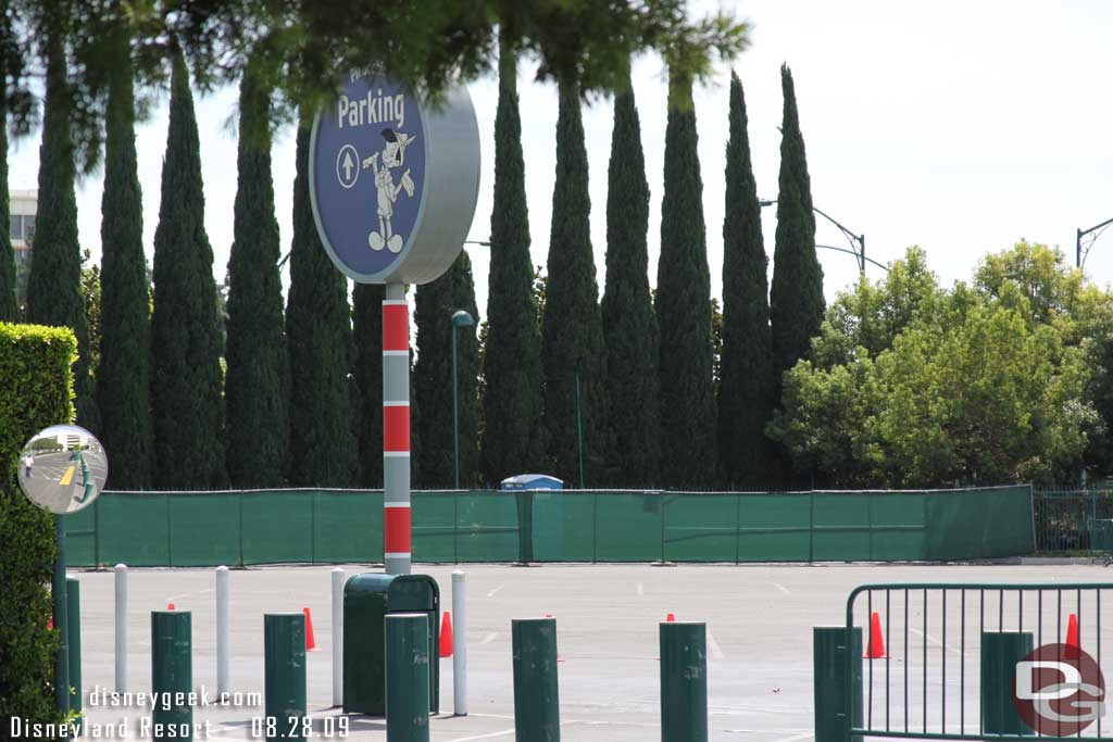 The far side of the Pinocchio lot has a wall up, could not tell what was going on