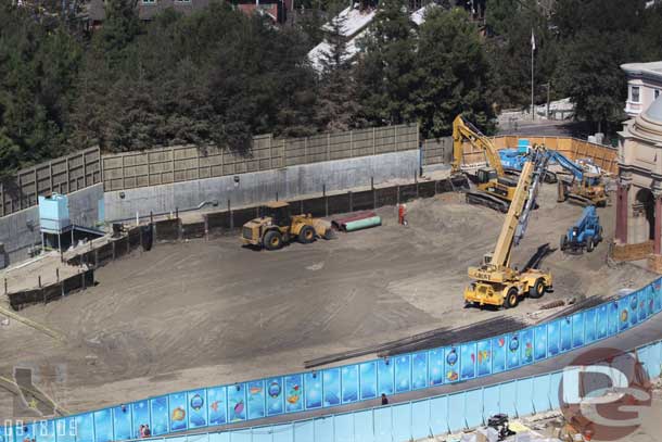 Out at the Little Mermaid site they have started to make the hole deeper