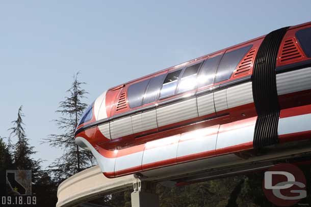 Monorail Red is back in service (Red and Orange were running Friday).