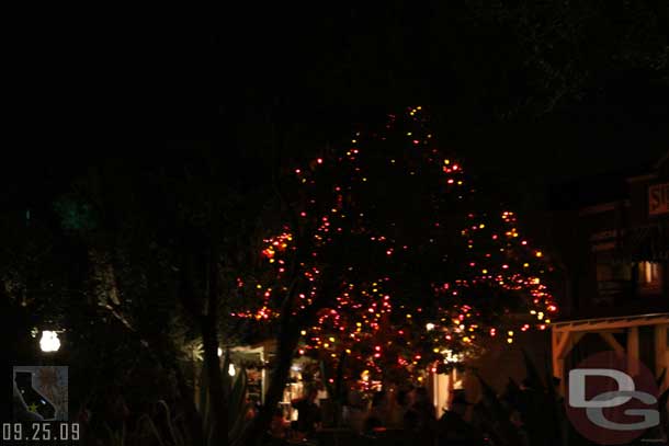 The Halloween tree in Frontierland