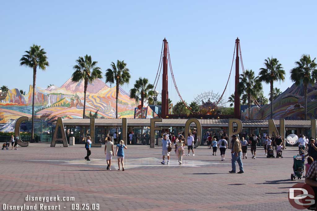 Now over to DCA, no candy corn on the letters this year