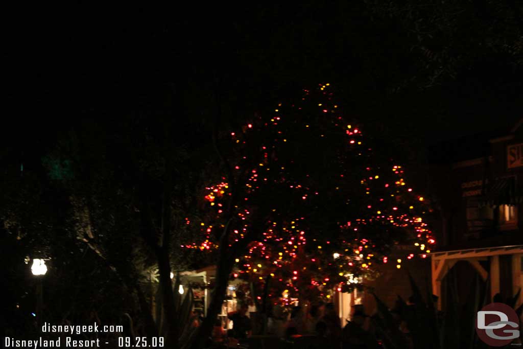 The Halloween tree in Frontierland