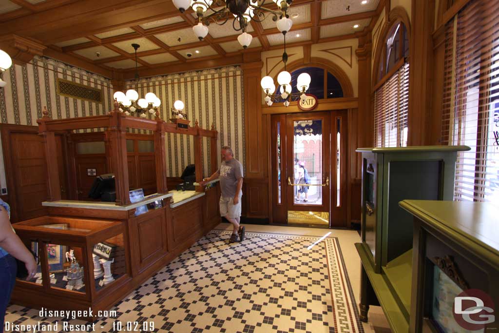 Stepping into the bank.  The first room, which used to be the bank has retained a little of the bank look/feel.