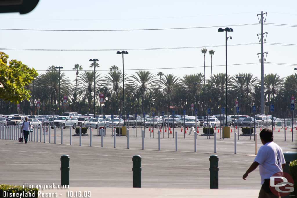 Still no signs of the tram.. I thought they were going to resume tram service to this lot.