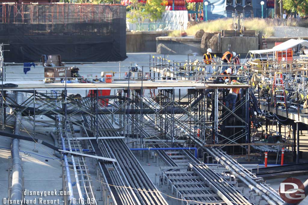 Another view of the workers on the new rig