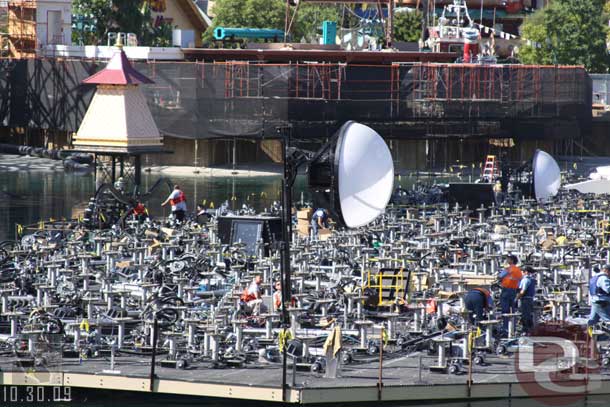 Here you can see one of the half domes being raised