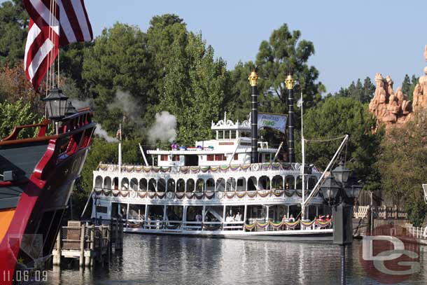 The Mark Twain pulls in to get ready for the show.