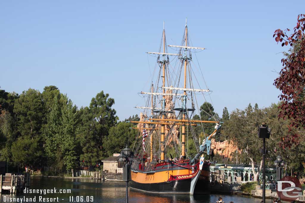 The Columbia emptied and headed out empty so guests are not stuck on board during the show.