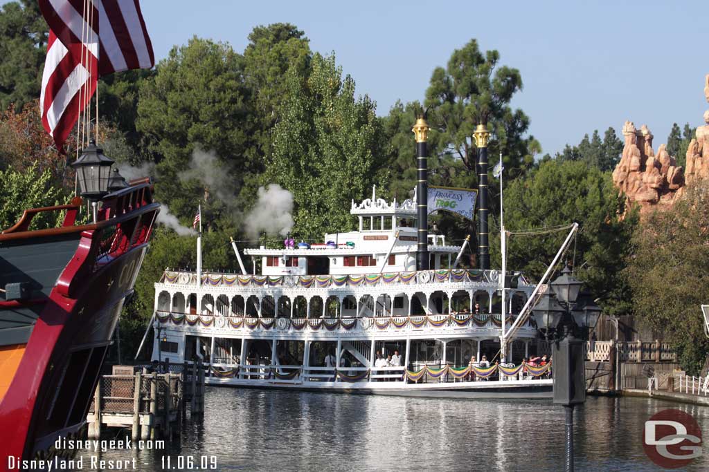 The Mark Twain pulls in to get ready for the show.