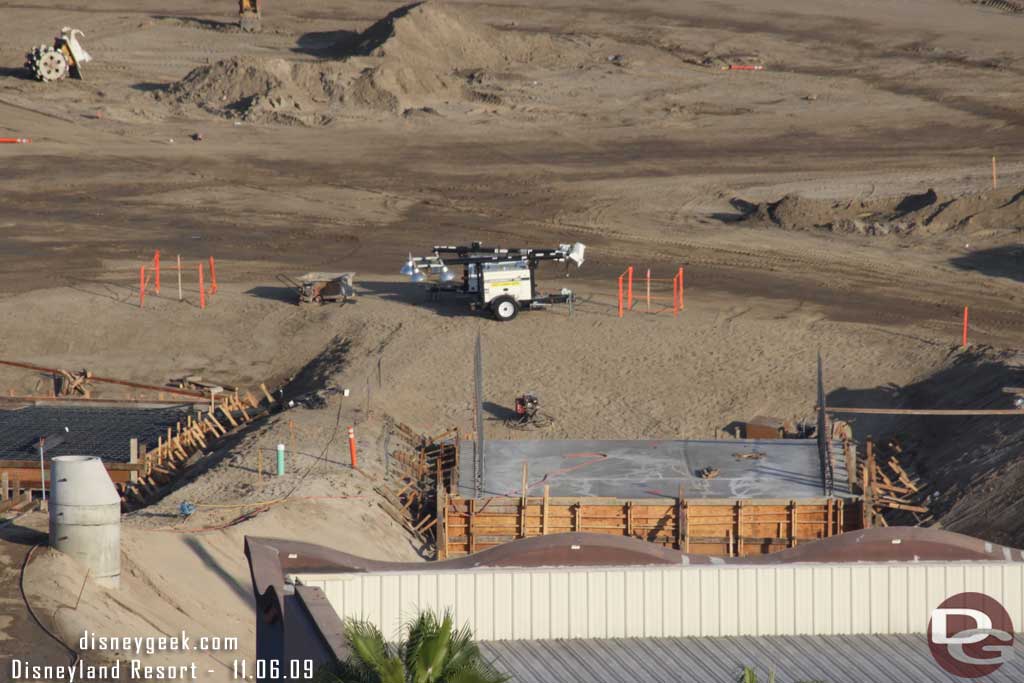 Another concrete pad nearby.  Wonder if this is going to be the foundation/pads for some of the ride track??  Or just some other infrastructure.