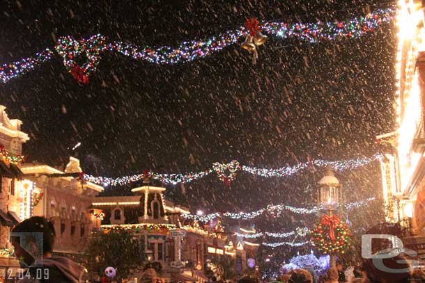 To close with some pictures of the snow on Main Street.