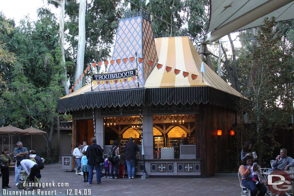 There is now a sign and some flags up at the new snack shack