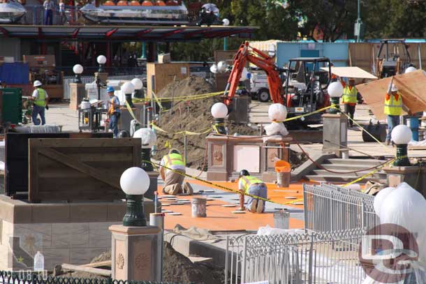 A covering is going on the fountain