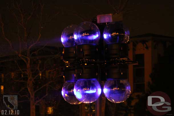 The lights near the viewing area were raised and cycled.