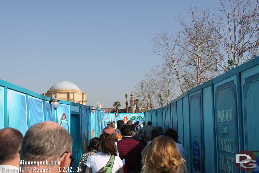 With the crowds today the walkway seemed even smaller.