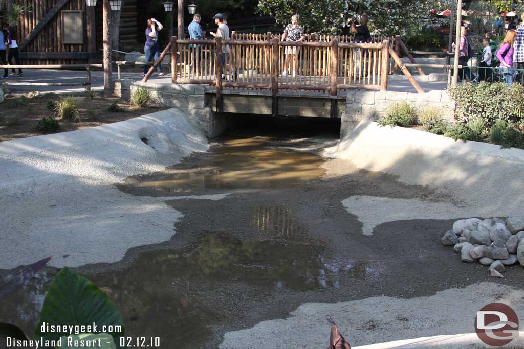 The Frontierland bridge is reopened