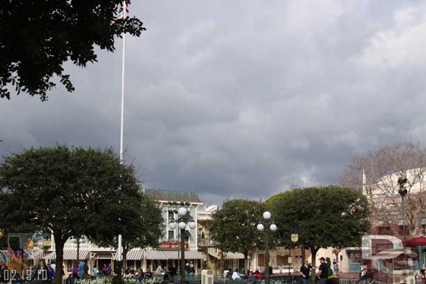 The sky looked threatening but luckily no rain until it was time to leave.