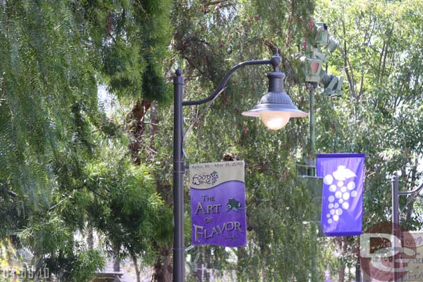 More banners along the parade route