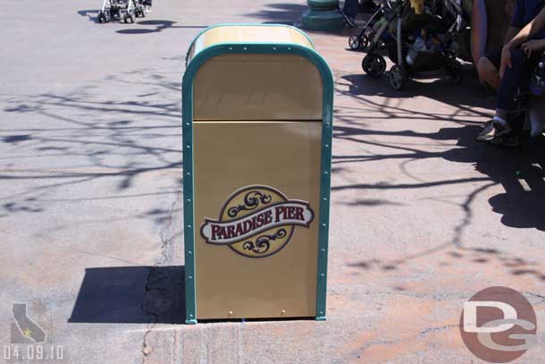 There are new trashcans in the area near the Jellyfish