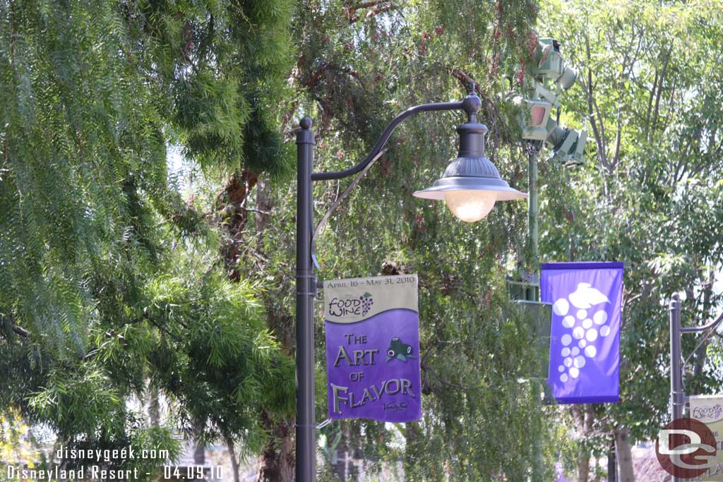 More banners along the parade route