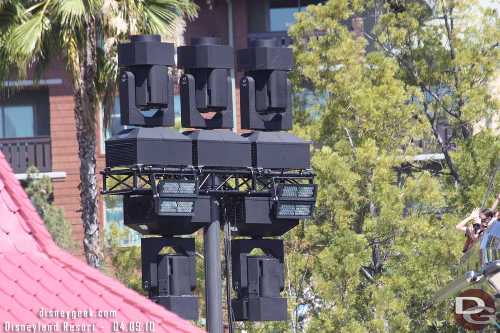 A closer look at the rig near the Zephyr/Jupin Jellyfish