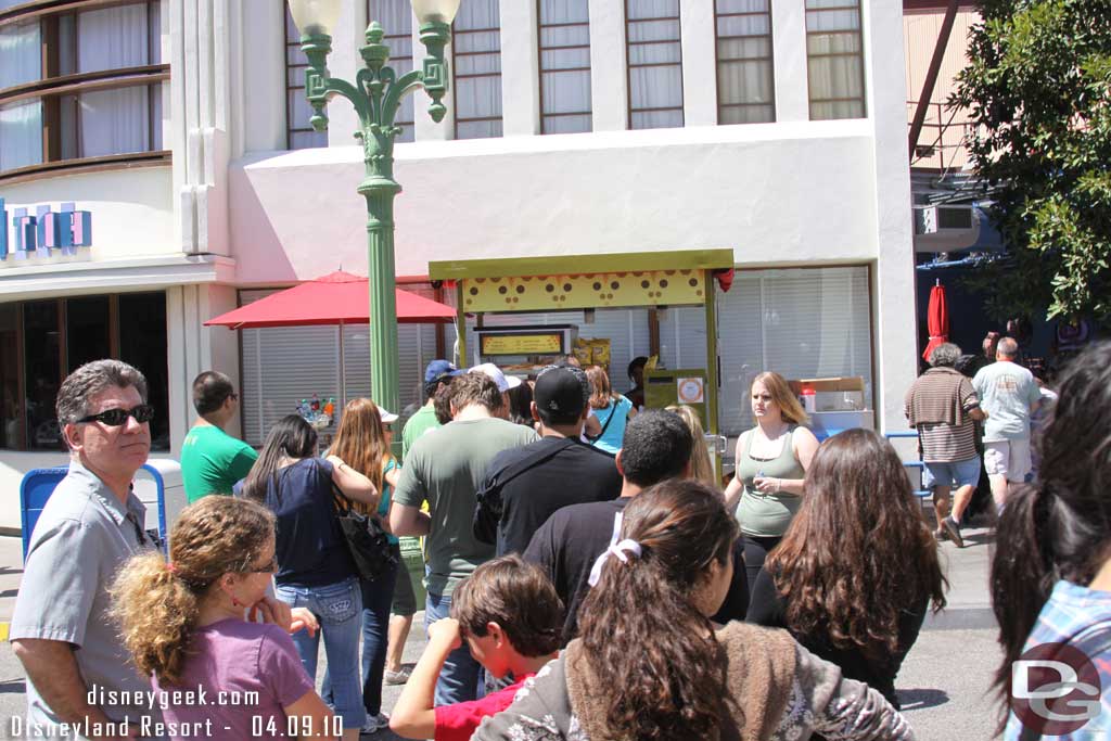 The line for hot dogs and turkey legs.