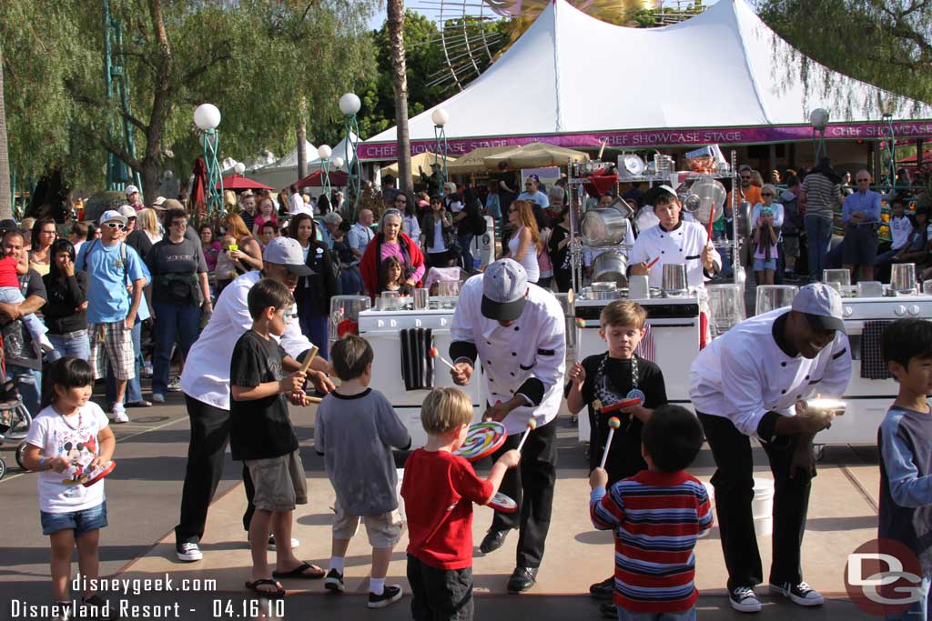 Over at DCA a new group, the Jamin Chefs were out performing.