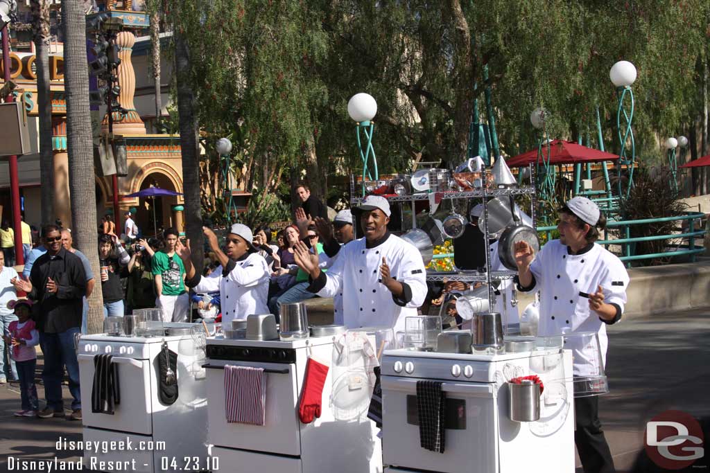 The Jammin Chefs.  They are now in the time guide with show times of 11:30, 1:00, 2:30, 4:30, and 5:30 Friday to Sunday.