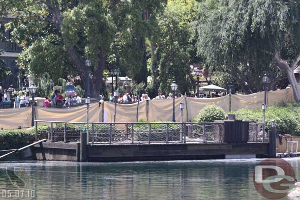 They are still working on Tom Sawyer Island raft dock so the wall is still up over there.