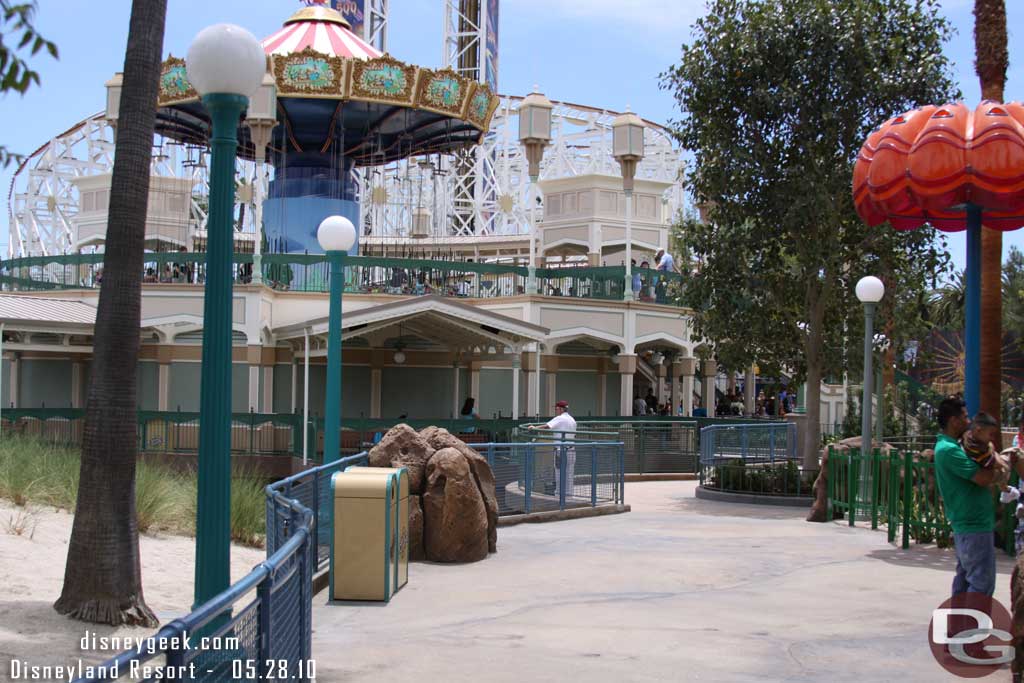 The new walkway is open going from the Jellyfish to the swings.