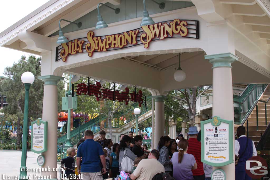 There is a sign on two of the three sides of the entrance (the side facing toward the Maliboomer does not have a sign).