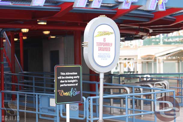 They put up signs by all the attractions of the Pier warning people of their early closure.