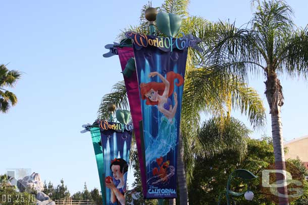 A couple shots of the banners between the parks.