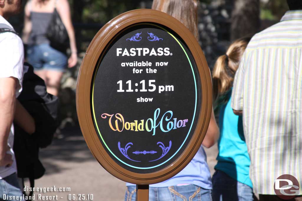 There were still Fastpasses available. I like that there is now a sign telling you what show they are for.