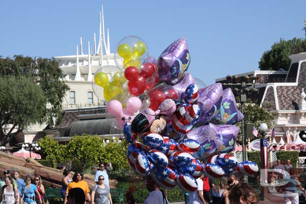 4th of July balloons in the mix