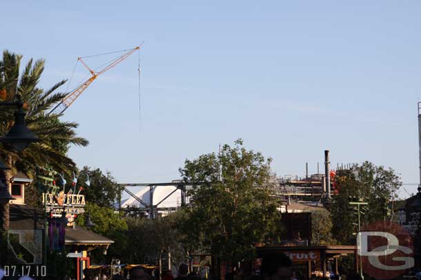 The steel is showing how the Convention center will disappear from inside the park!  Yeah!!