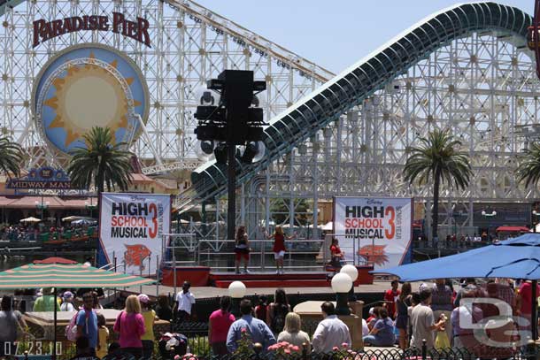 They were using 3 of the sound/light towers from World of Color for the audio (as well as the other speakers in the park)