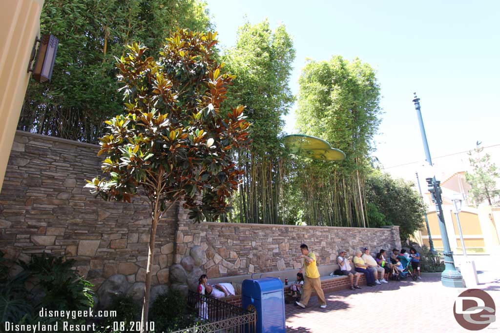 The new benches/waiting area.