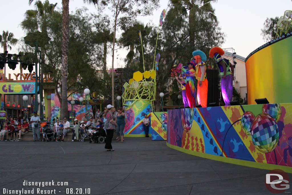 One person out to watch the show (others filled in once they asked everyone to come closer).