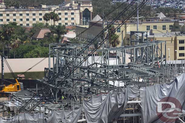 The steel structure for the rockwork is continuing to grow.