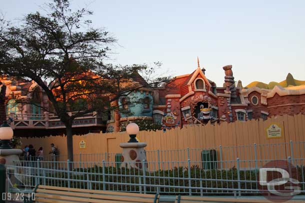 Seems Disneyland needed some walls too.. Cartoon Spin is walled off.