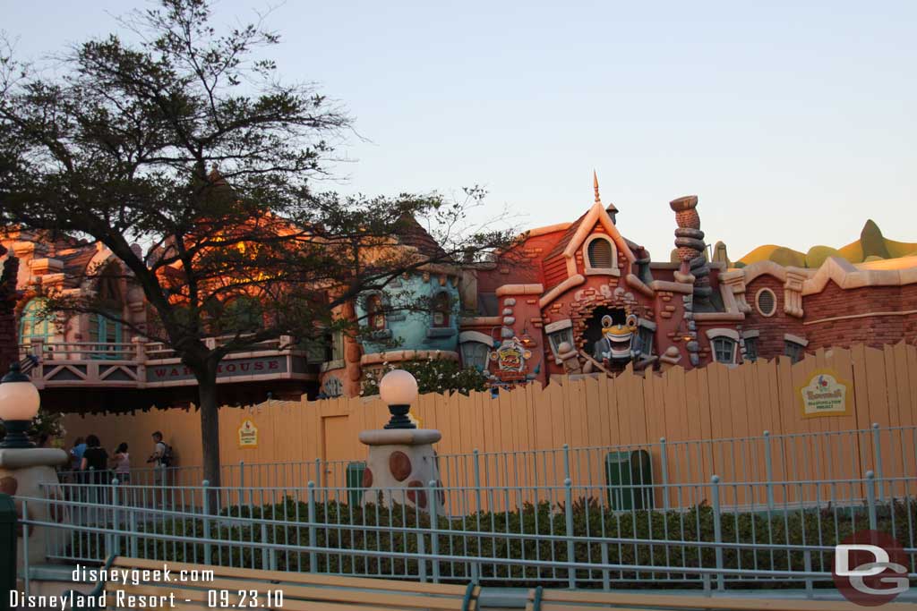 Seems Disneyland needed some walls too.. Cartoon Spin is walled off.