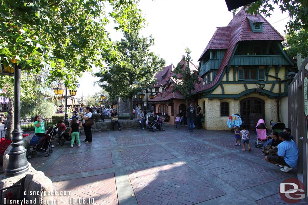 But the walls have been pushed back a bit on the side where the Tangled Meet and Greet will be.  So there is now a courtyard.