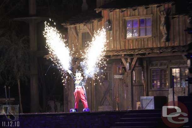 Then it was off to Fantasmic.