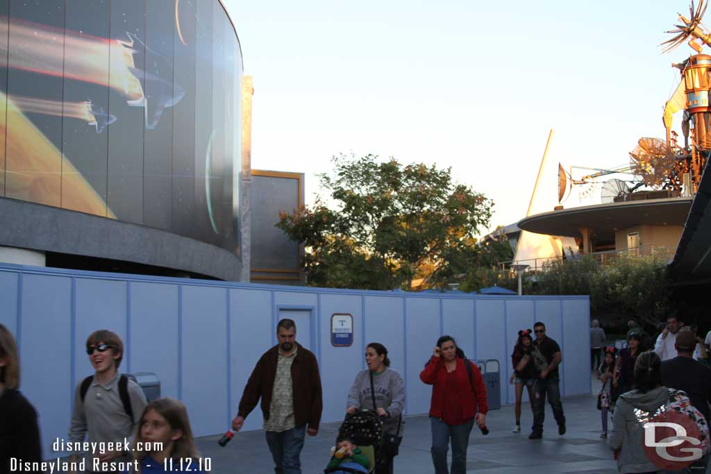 Walls up around the Fastpass distribution area.