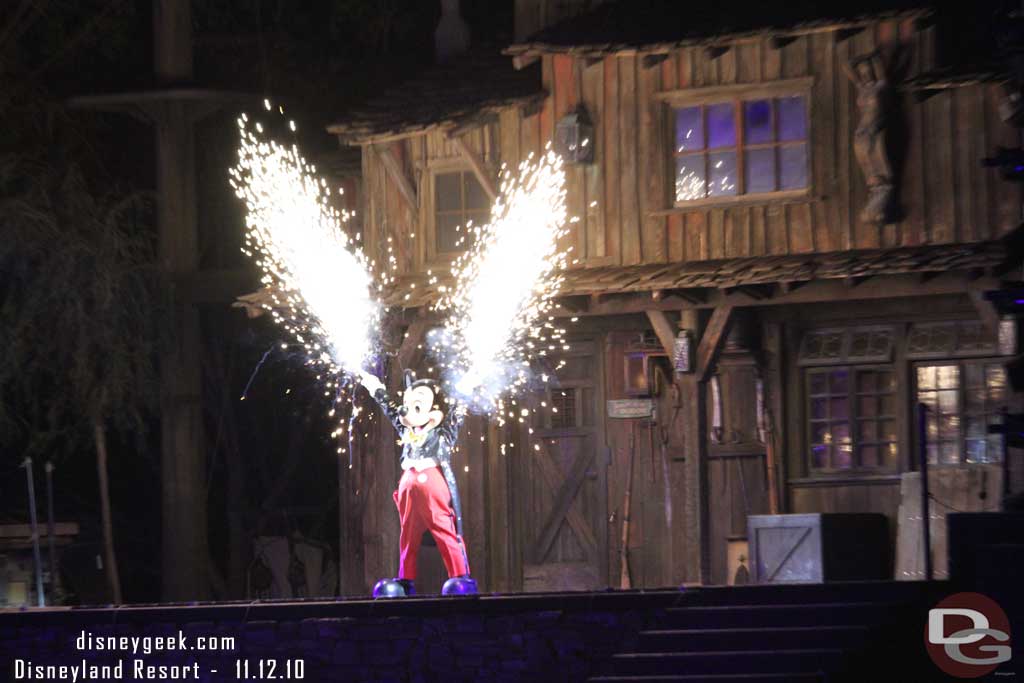 Then it was off to Fantasmic.